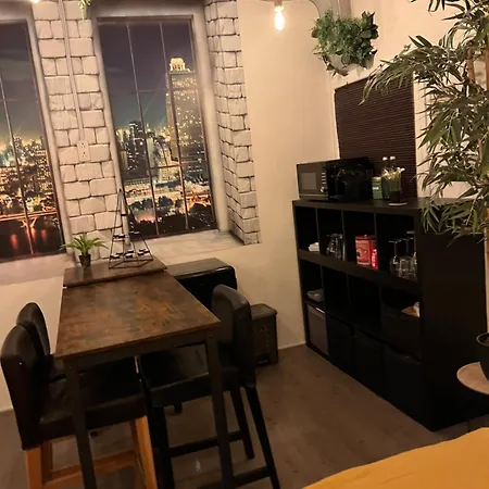 Apartment The No Windows 20 Minutes By Bus To Downtown Amsterdam Purmerend