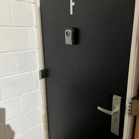 The No Windows 20 Minutes By Bus To Downtown Amsterdam Purmerend