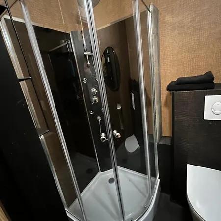 The No Windows 20 Minutes By Bus To Downtown Amsterdam Purmerend